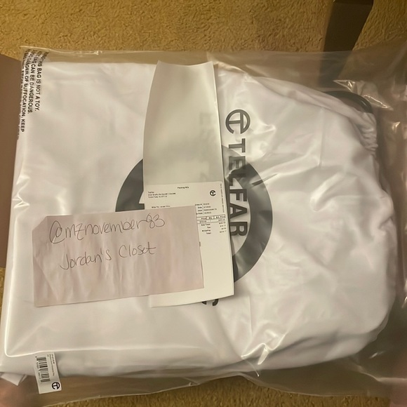 BNWT✨ Telfar👜 AUTHENTIC💯 W/ Proof Of Purchase🧾 - Picture 5 of 6